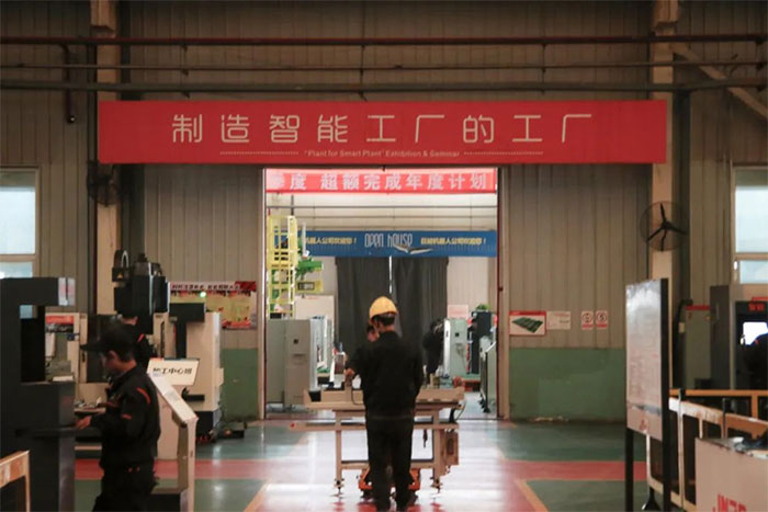 巨能機(jī)器人成功研發(fā)“去毛刺機(jī)器人”新產(chǎn)品